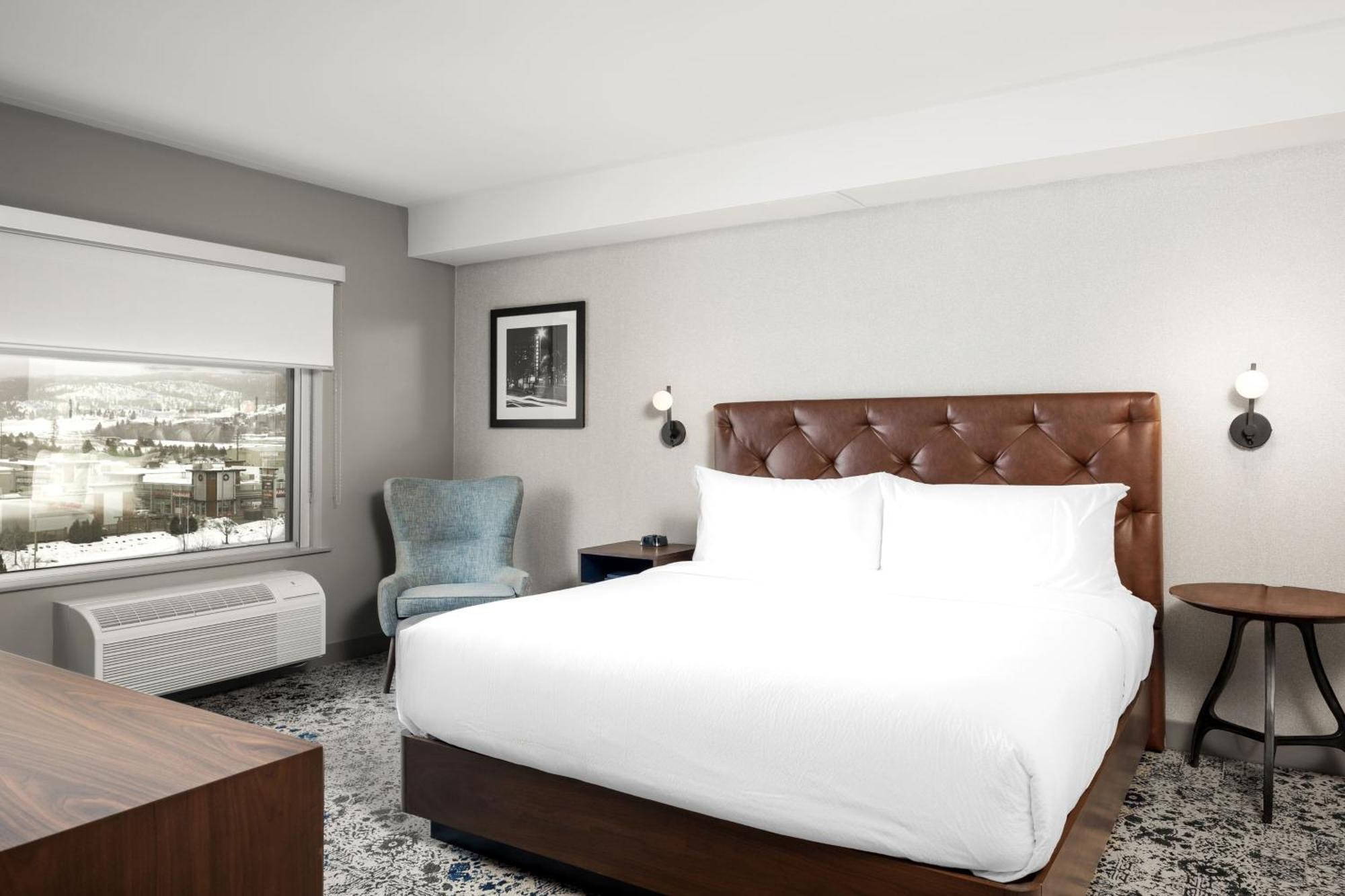 Four Points By Sheraton Kelowna Airport Exterior photo